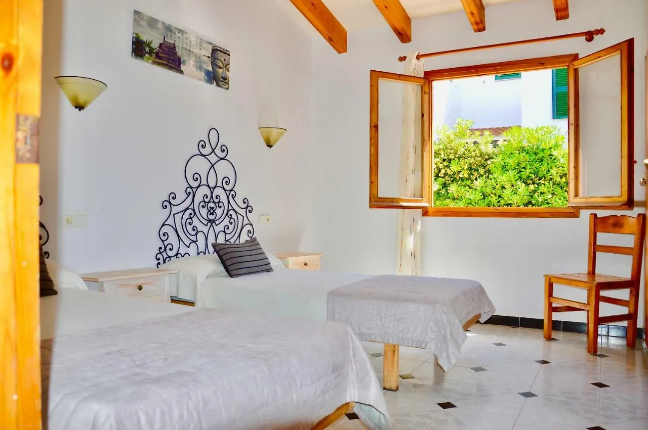 Villa Na Y Veni Cala'N Bosch  Spain